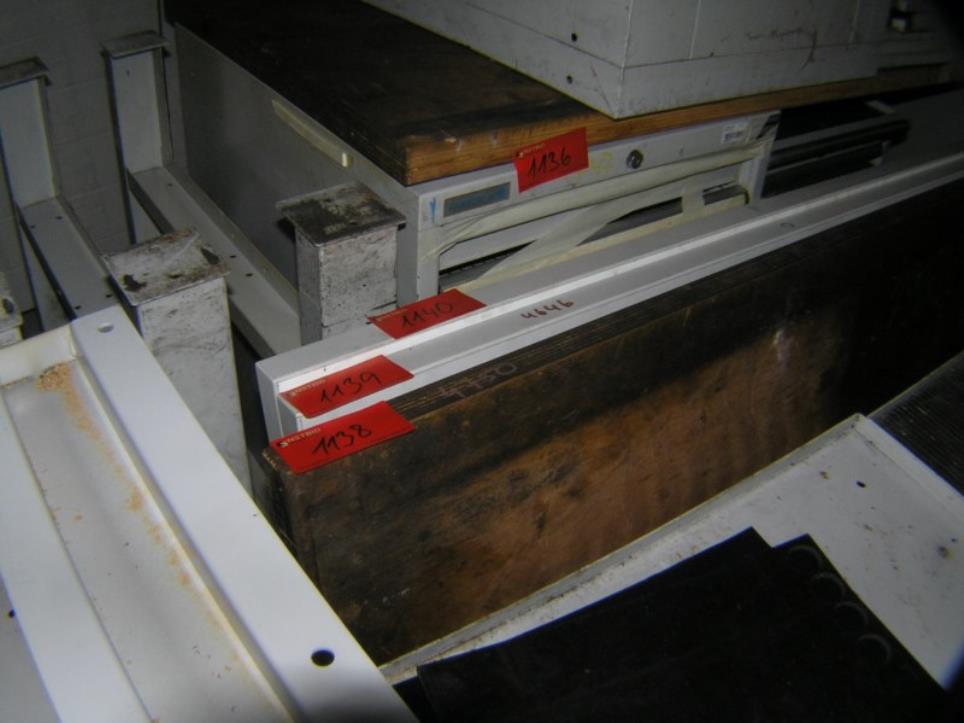 Robôs industriais-24